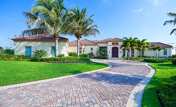 Best Custom Driveway Pavers  in Franklin Center, NJ